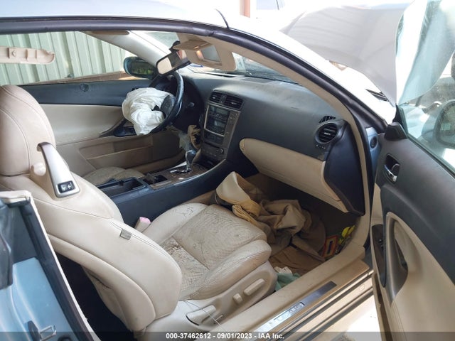2010 LEXUS IS 250C VIN: JTHFF2C20A2512993
