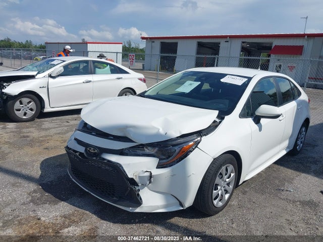 Toyota COROLLA LE 2022 JTDEPMAE2N3022252 Image 2