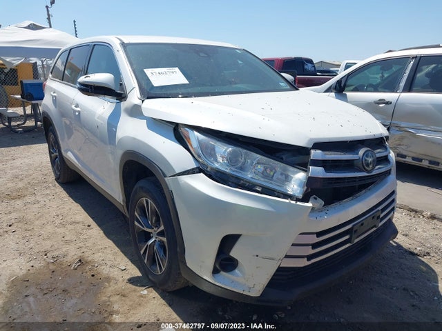 Toyota Highlander Le 2019 5TDZARFH9KS042107 Image 1