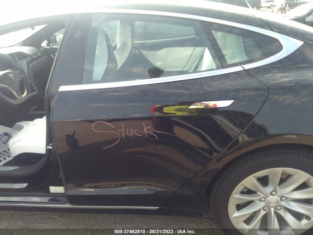Tesla Model S 75d/100d/p100d 2018 5YJSA1E20JF284965 Image 15