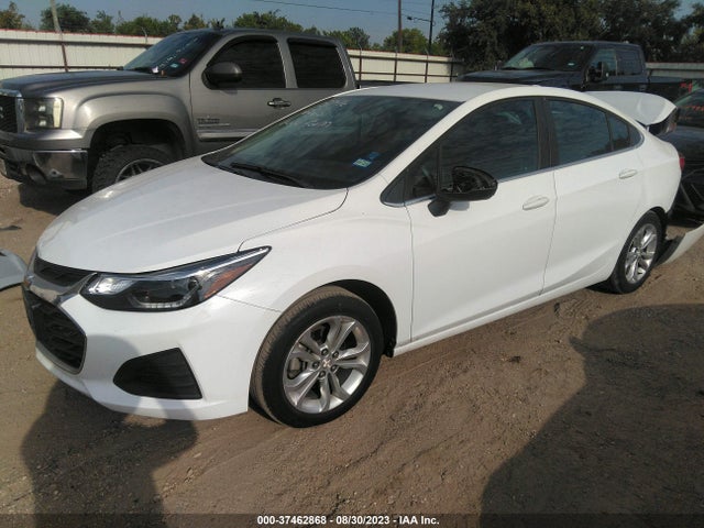 Chevrolet CRUZE LT 2019 1G1BE5SM1K7146336 Image 2