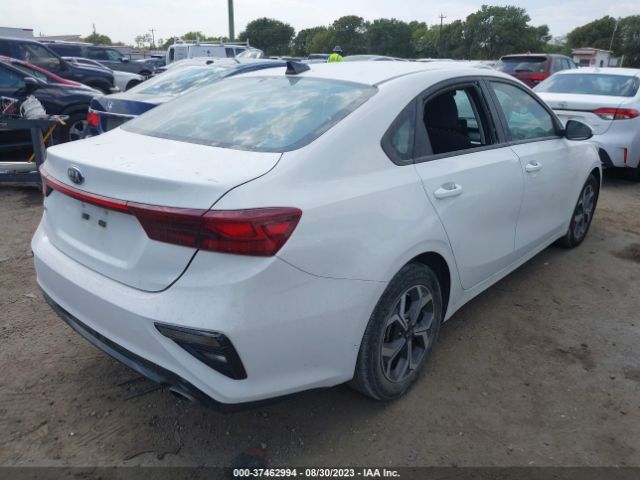3KPF24AD1ME315531 KIA Forte Lxs