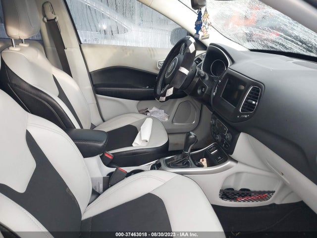 Jeep Compass Latitude W/sun/wheel Pkg 2019 3C4NJCBB0KT676876 Image 5