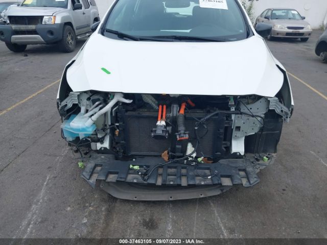 1N4AZ1CP1KC303112 Nissan LEAF SV