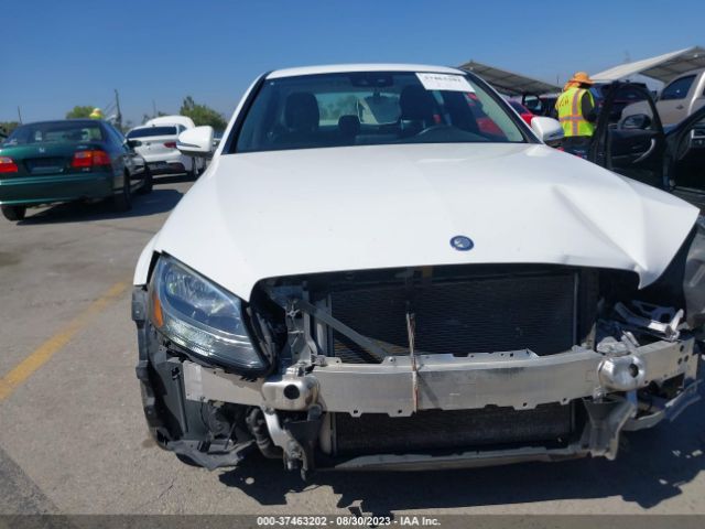 55SWF4JB9GU117585 Mercedes-Benz C-class C 300