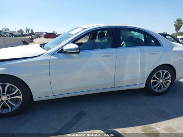 55SWF4JB9GU117585 Mercedes-Benz C-class C 300