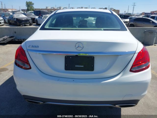 55SWF4JB9GU117585 Mercedes-Benz C-class C 300