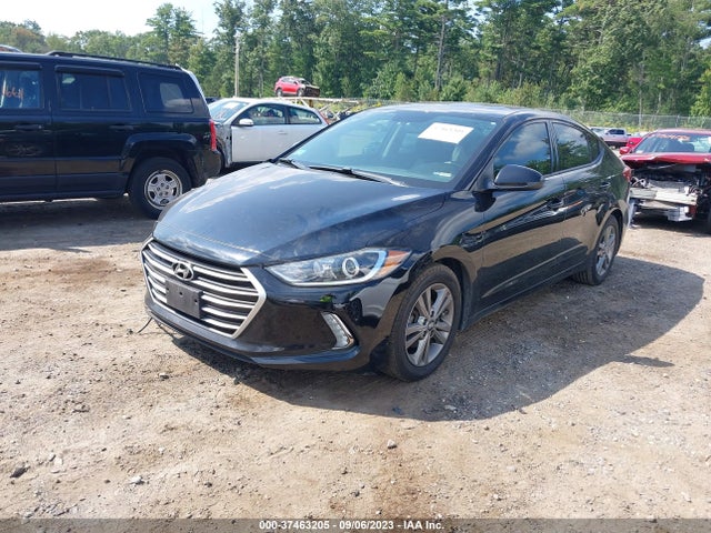 Hyundai Elantra Value Edition 2017 5NPD84LF6HH136763 Image 2
