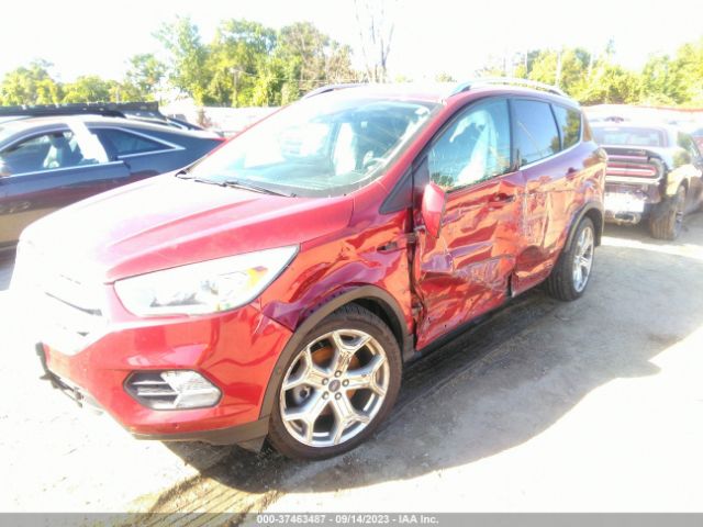 1FMCU0J90HUD38612 Ford Escape Titanium