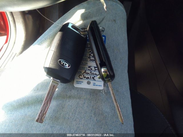 KNDJP3A53J7576170 KIA SOUL +