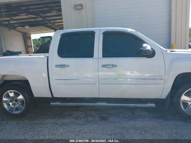 2011 CHEVROLET SILVERADO 1500 LT VIN: 3GCPCSE06BG209106