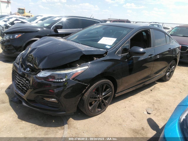 Chevrolet CRUZE LT 2018 1G1BE5SM3J7191261 Image 2