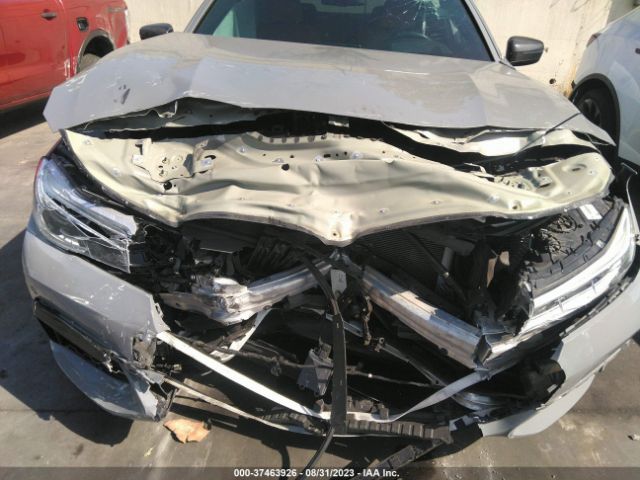 WBA7F0C52JGM22474 BMW 7 Series 750i