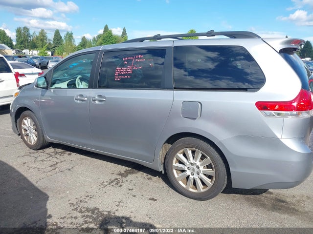 2011 TOYOTA SIENNA XLE/LTD VIN: 5TDDK3DC5BS009035