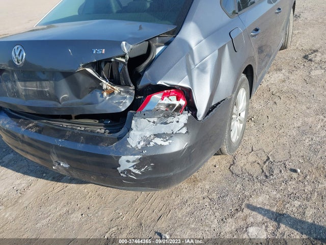 1VWAT7A36FC095570 Volkswagen Passat 1.8t Wolfsburg Ed