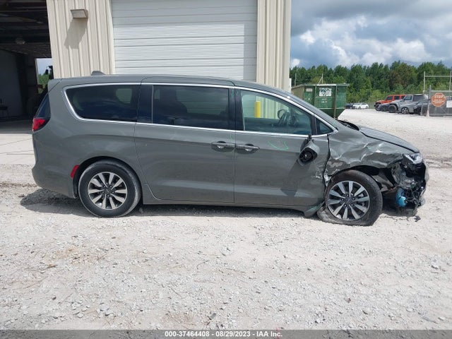 Chrysler Pacifica Hybrid Touring L 2022 2C4RC1L78NR121076 Image 13