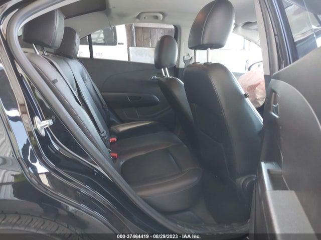 Chevrolet Sonic Premier 2018 1G1JF5SBXJ4105534 Image 8