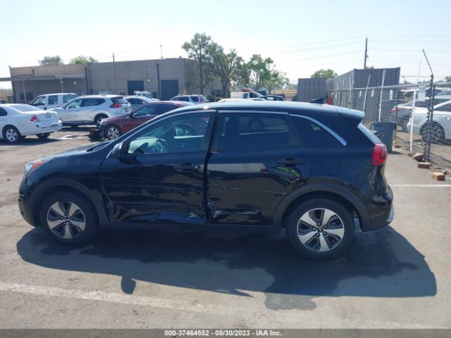 KNDCB3LC4H5056939 KIA NIRO FE
