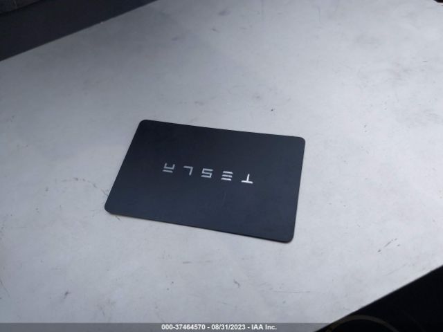 7SAYGDEF7NF329499 Tesla Model Y Performance