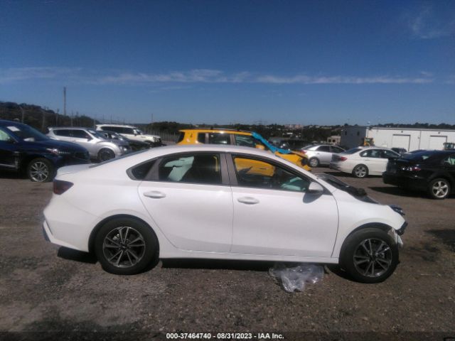 3KPF24AD6PE614078 KIA Forte Lxs