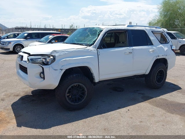 Toyota 4RUNNER SR5 2017 JTEBU5JR5H5436389 Image 2