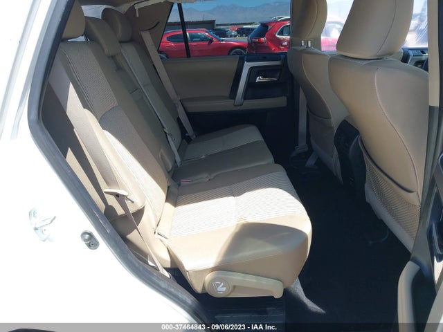 Toyota 4RUNNER SR5 2017 JTEBU5JR5H5436389 Image 8