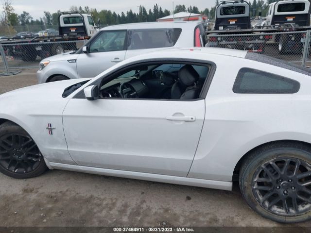 1ZVBP8AM2E5277115 Ford Mustang V6