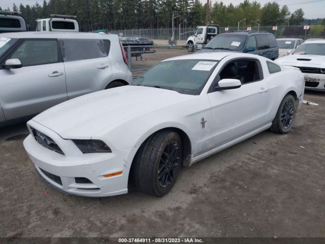1ZVBP8AM2E5277115 Ford Mustang V6
