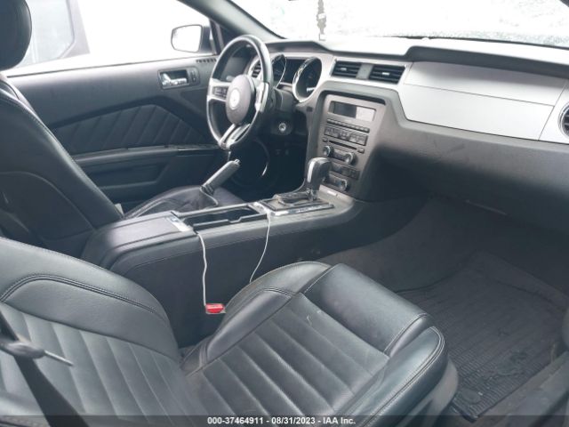 1ZVBP8AM2E5277115 Ford Mustang V6