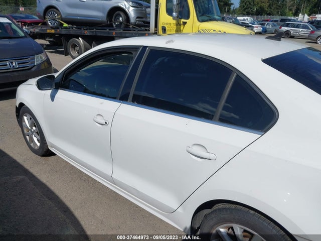 2013 VOLKSWAGEN JETTA SEDAN SE W/CONVENIENCE/SUNROOF VIN: 3VWDP7AJ5DM277420