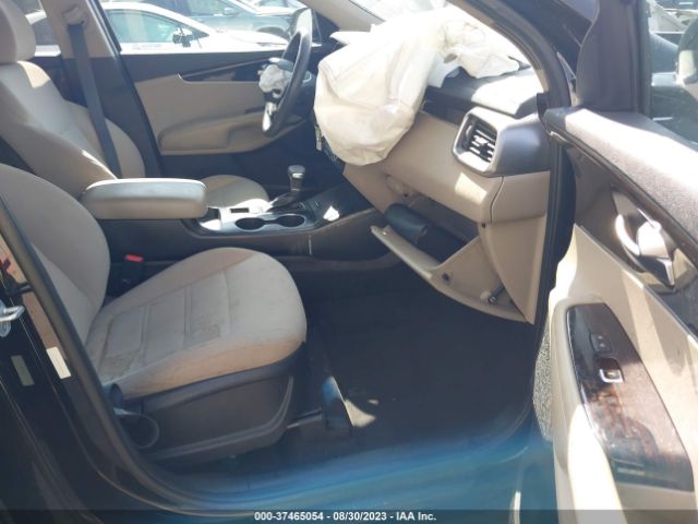 5XYPGDA55KG449912 KIA Sorento Lx V6