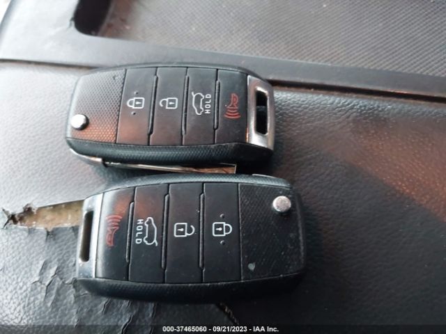 KNDJP3A58E7050042 KIA SOUL +