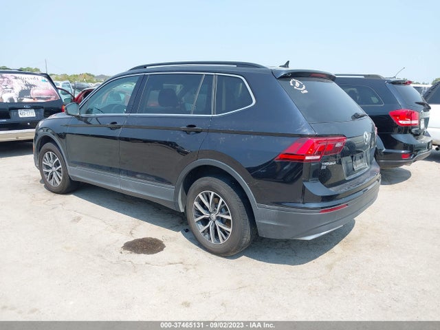 3VV2B7AX8KM142637 Volkswagen TIGUAN SE
