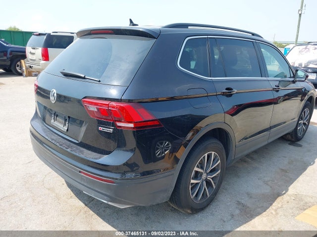 3VV2B7AX8KM142637 Volkswagen TIGUAN SE
