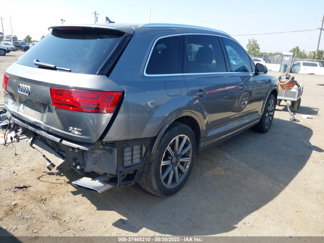 WA1VAAF71HD001735 Audi Q7 Prestige
