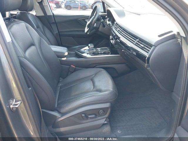 WA1VAAF71HD001735 Audi Q7 Prestige