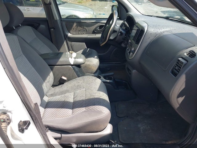 2004 FORD ESCAPE XLT VIN: 1FMYU03124KB39595