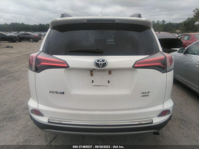 2018 TOYOTA RAV4 XLE/ADVENTURE VIN: 2T3RFREV6JW848346