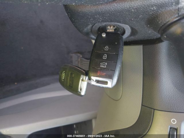 3KPFK4A79JE168946 KIA FORTE LX