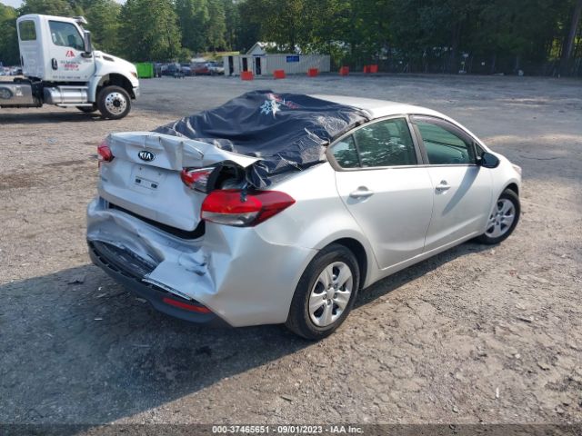 3KPFK4A79JE168946 KIA FORTE LX