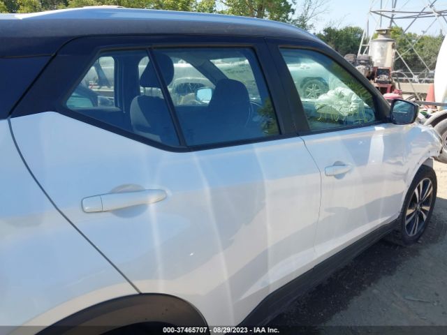 3N1CP5CU2JL544026 Nissan KICKS SV