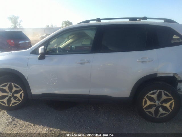 JF2SKAFCXMH550793 Subaru Forester Premium