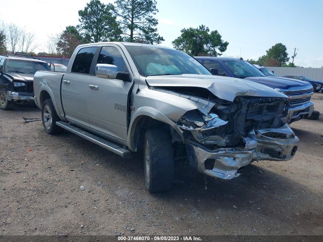 RAM 1500 Laramie 2017 1C6RR7NT4HS614274 главное изображение