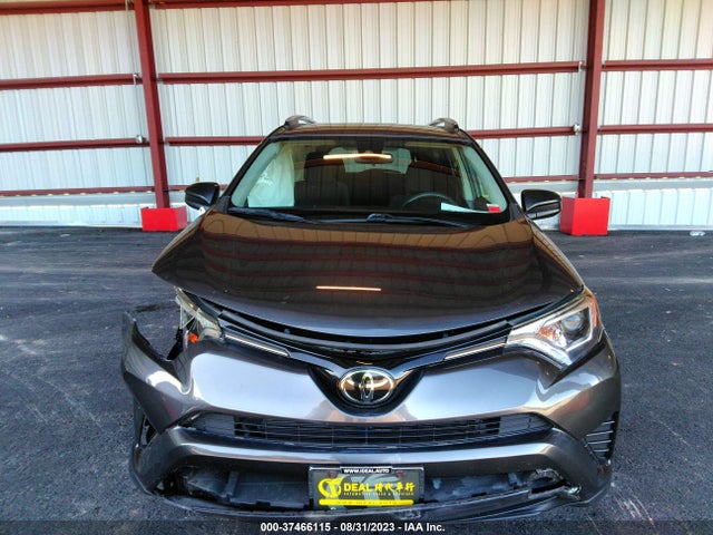 Toyota RAV4 LE 2018 JTMBFREV2JJ733274 Image 12