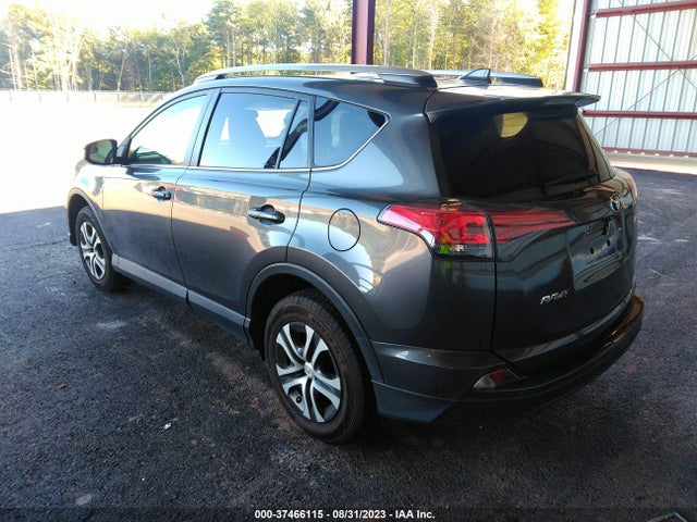 Toyota RAV4 LE 2018 JTMBFREV2JJ733274 Image 3