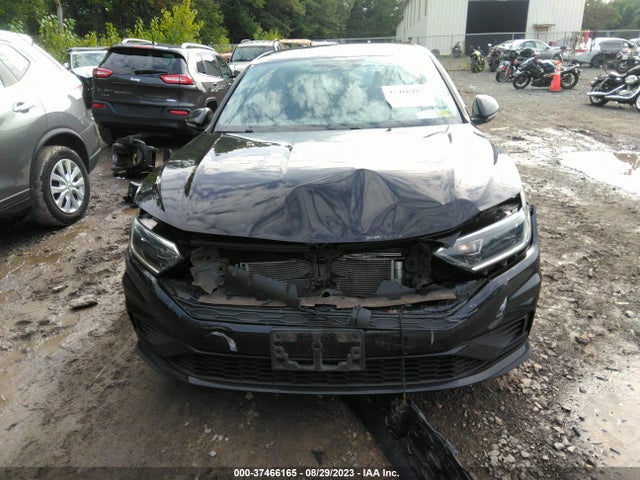 3VW5T7BU0KM141685 Volkswagen Jetta Gli S