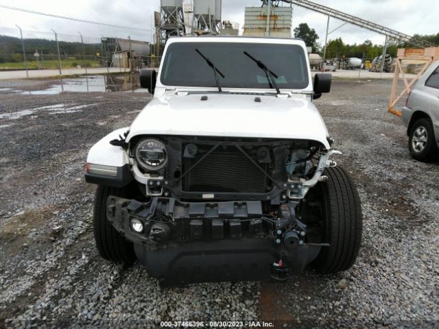 1C4HJXEG9JW255954 Jeep Wrangler Unlimited Sahara