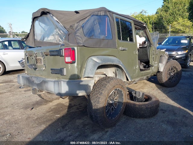 1C4BJWDG8FL716524 Jeep Wrangler Unlimited Sport