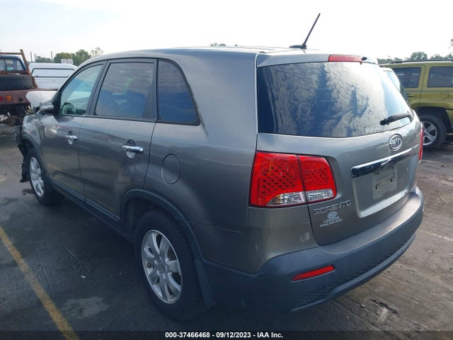 2011 KIA SORENTO LX VIN: 5XYKT3A1XBG020150