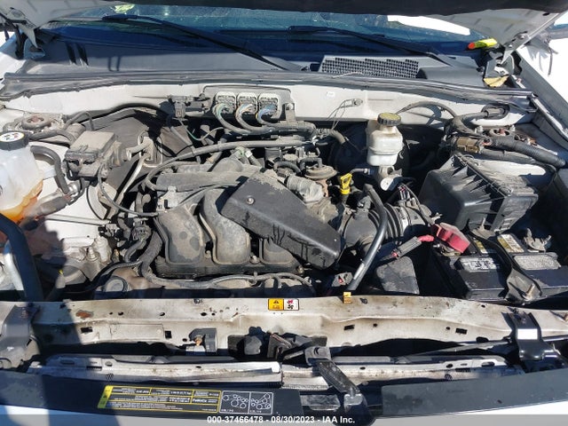 2008 FORD ESCAPE LIMITED VIN: 1FMCU04138KA52030